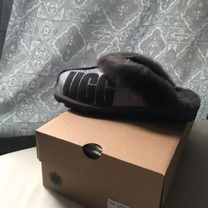 Women’s coquette UGG sparkle slippers